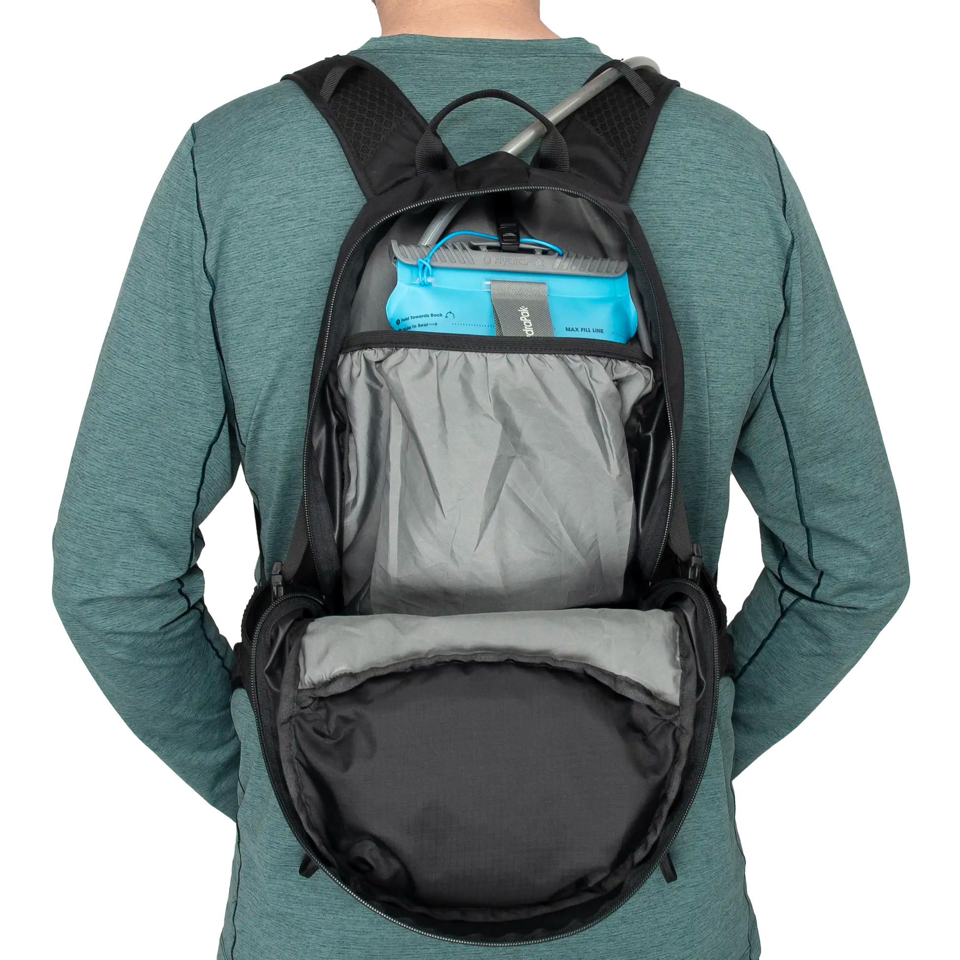 Packable hiking backpack with 100% recycled polyester inner lining and hydration compatibility.