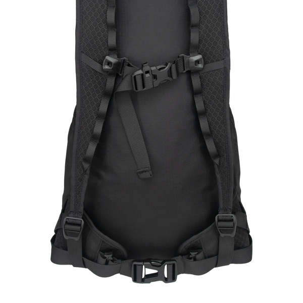 View of the sternum strap and hip belt on the Ancash Packable Daypack.